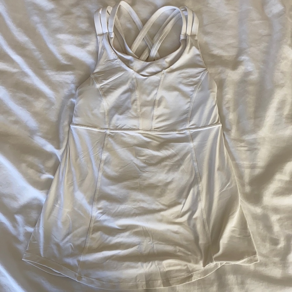 Lululemon workout top with built in bra